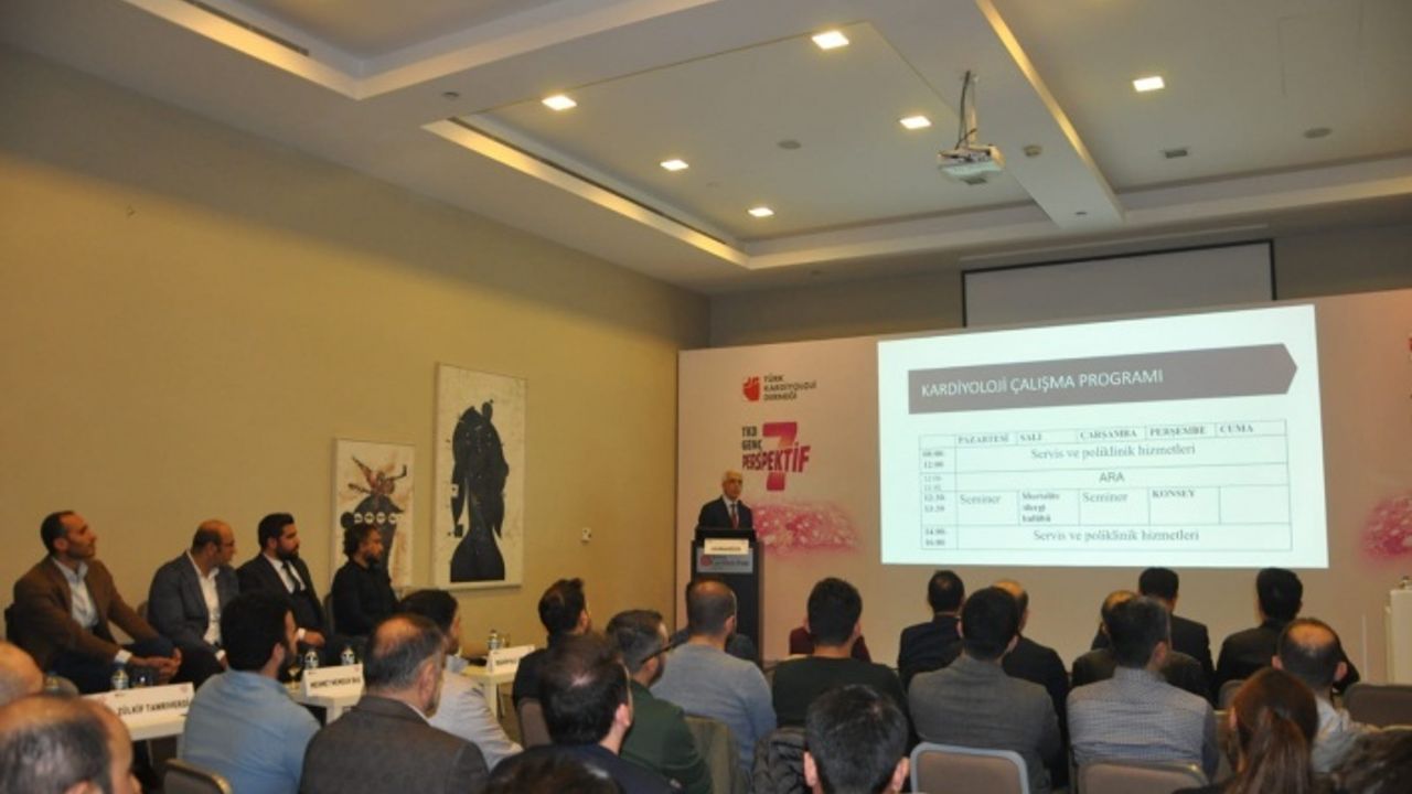 TÜRK KARDİYOLOJİ DERNEĞİ GENÇ BÖLGE PERSPEKTİF TOPLANTISI HARRAN TIP’TA YAPILDI