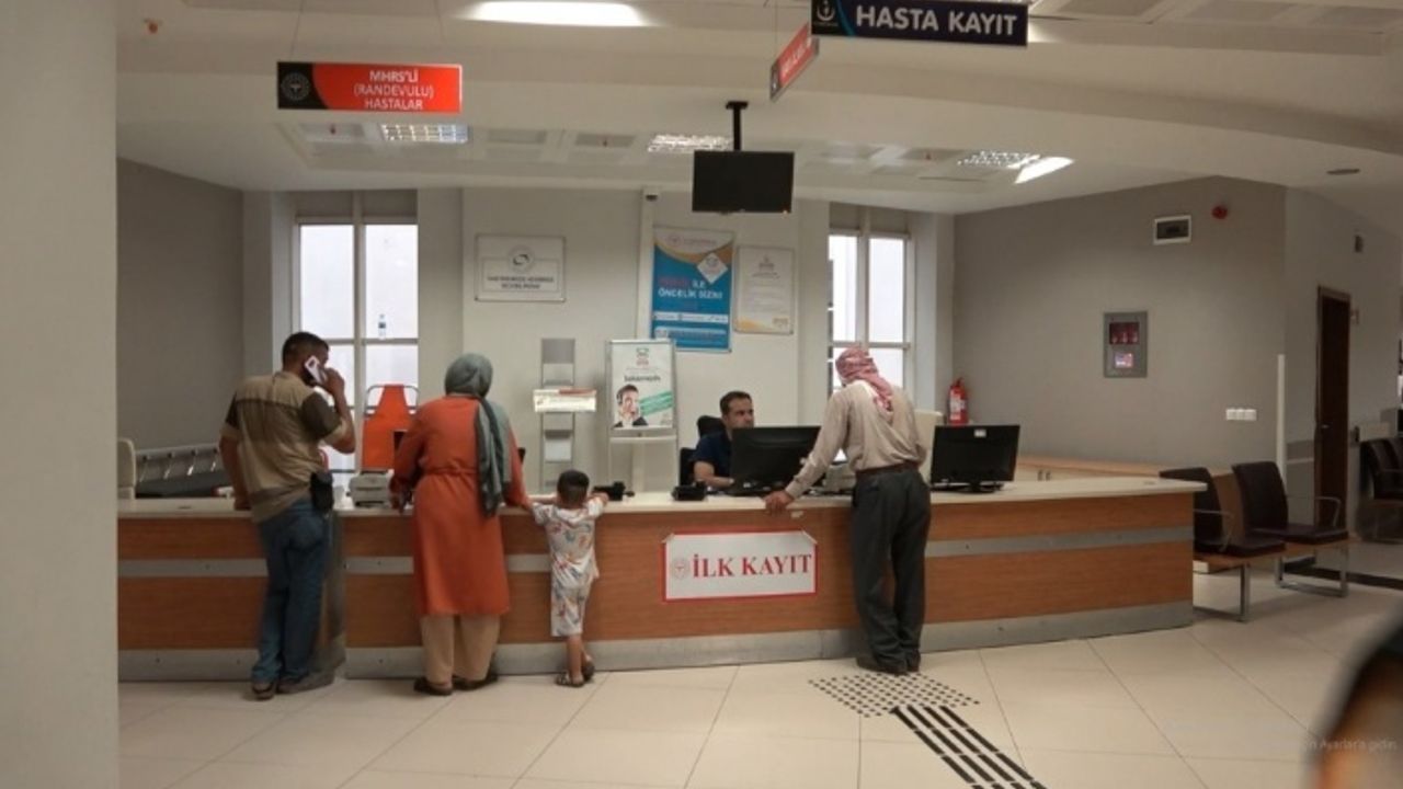 URFA’DA BİR İLK! "ANAL FİSSÜR ARTIK BOTOKS" İLE TEDAVİ EDİLEBİLİYOR