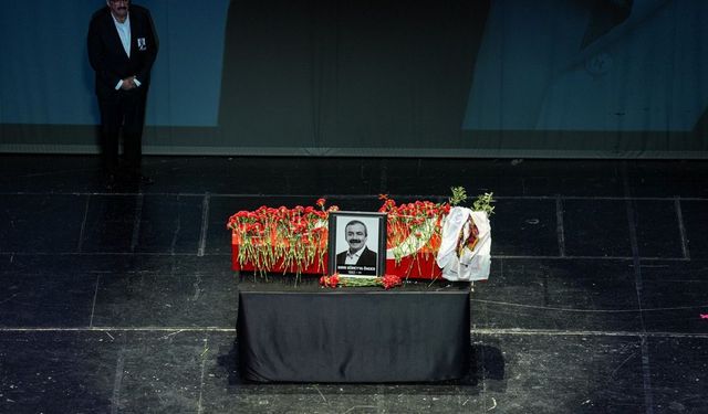 Sırrı Süreyya Önder'e AKM'de veda