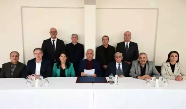 DEM Parti'den PKK kongresiyle ilgili 8 maddelik açıklama: Yeni bir sayfa açılıyor