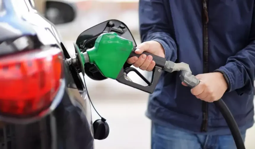 Benzin motorin LPG! Üçlü zam..